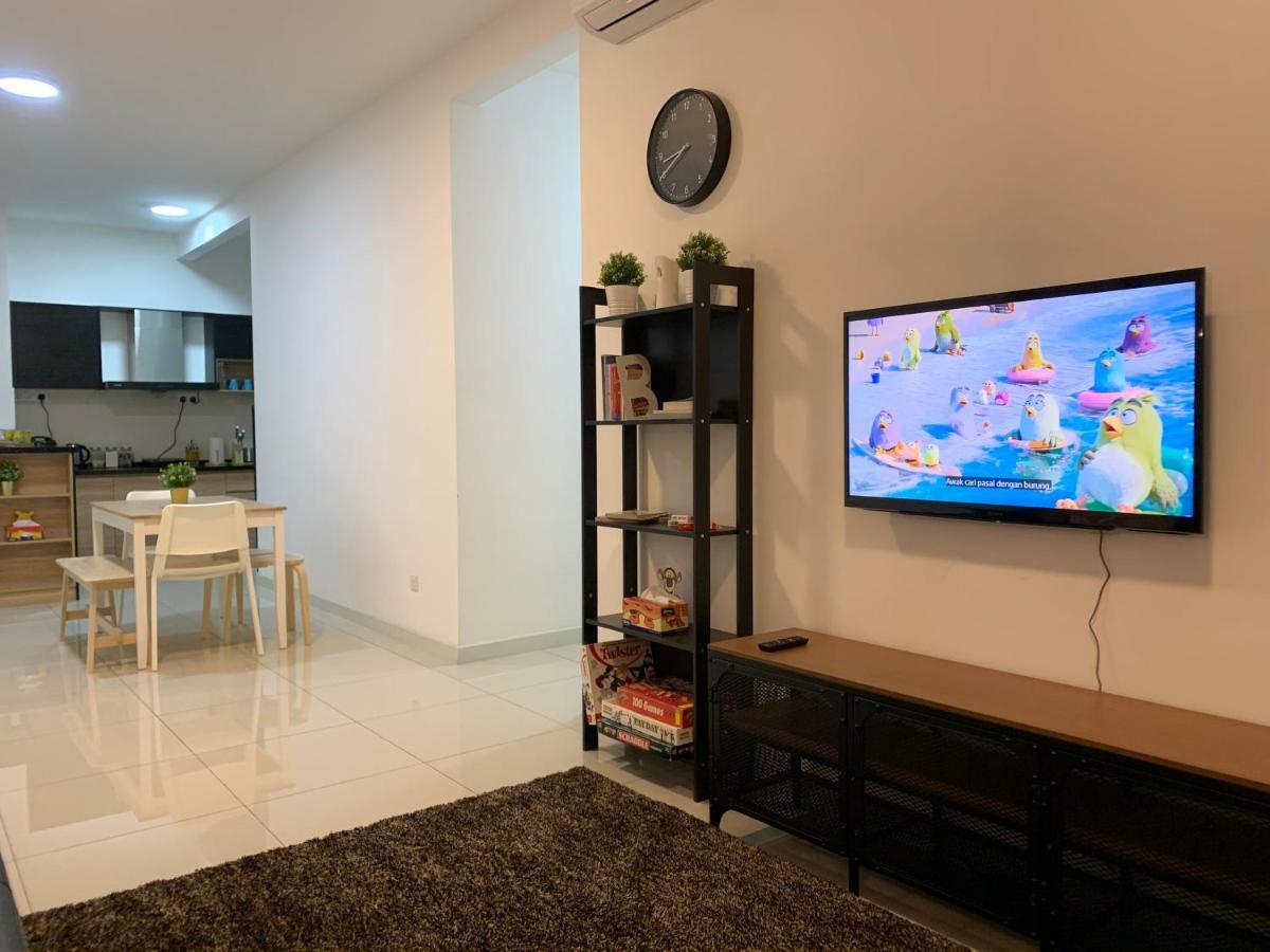 Relaxed Family Staycation, Pool View W Wifi N Netflix Bangi Exterior foto